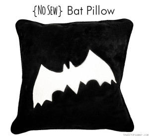 No-Sew-Bat-Pillow